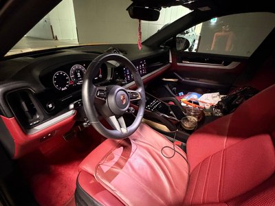 PORSCHE CAYENNE - 8