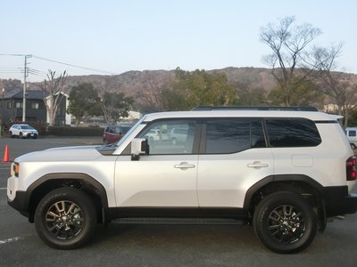 TOYOTA LAND CRUISER 250 - 5