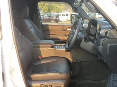 TOYOTA LAND CRUISER 250 - 10