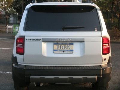 TOYOTA LAND CRUISER 250 - 3