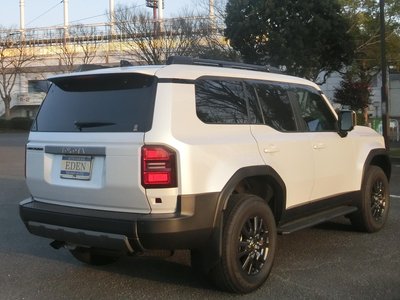 TOYOTA LAND CRUISER 250 - 8