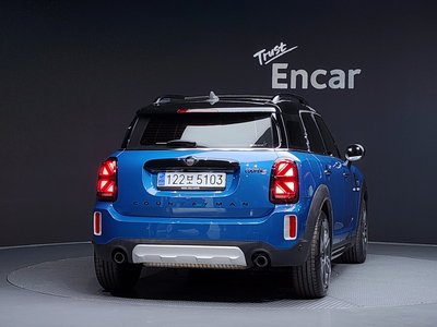 MINI COUNTRYMAN - 4