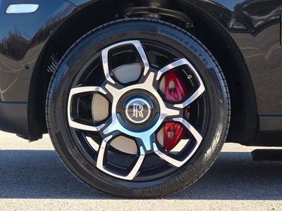 ROLLS-ROYCE CULLINAN - 6