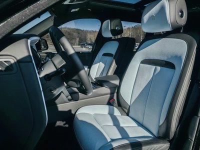 ROLLS-ROYCE CULLINAN - 10