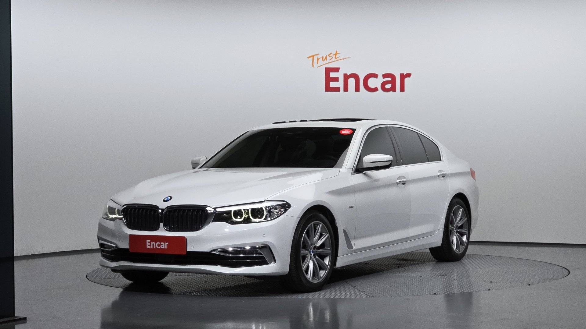 BMW 5 SERIES - View 1