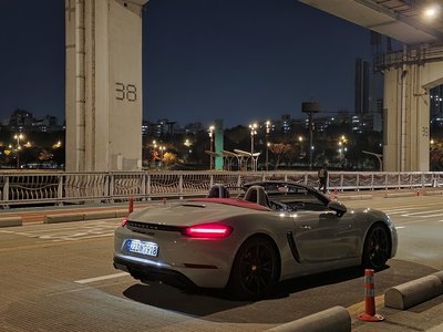 2020 Porsche 718 照片 2