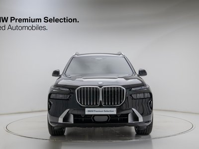 صورة 2 لـ 2025 BMW X7