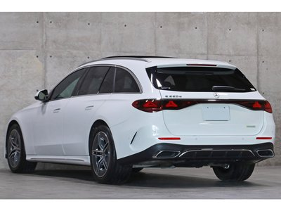 MERCEDES-BENZ E-CLASS WAGON - 10