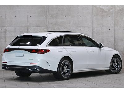 MERCEDES-BENZ E-CLASS WAGON - 2