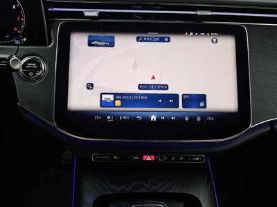 2025 Mercedes-BENZ E-CLASS — миниатюра 18