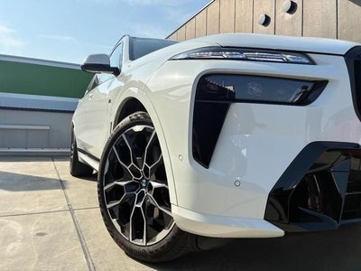 BMW X7 - 9