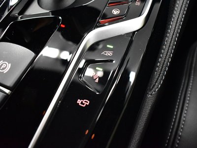 2018 BMW M5 缩略图 30