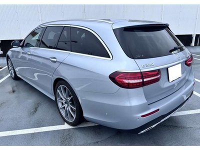MERCEDES-BENZ E-CLASS WAGON - 5