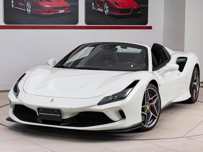 FERRARI F8 SPIDER
