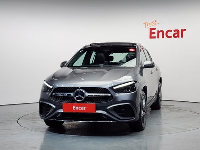 MERCEDES-BENZ GLA - 2