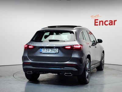 MERCEDES-BENZ GLA - 3