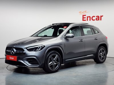 MERCEDES-BENZ GLA - 1