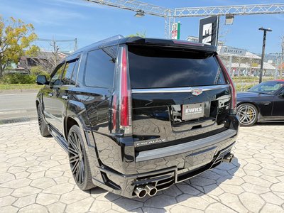 CADILLAC ESCALADE - 3