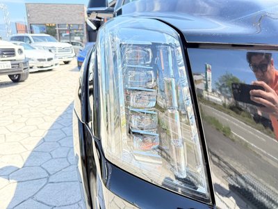 CADILLAC ESCALADE - 10