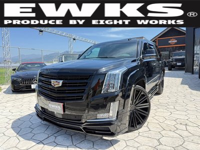 CADILLAC ESCALADE - 1