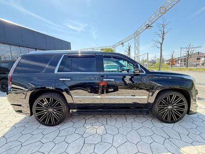 CADILLAC ESCALADE - 6