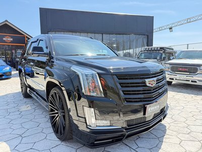CADILLAC ESCALADE - 7