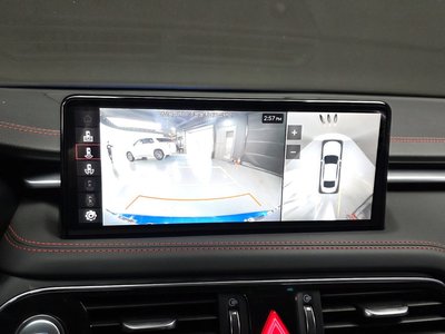 2021 Genesis THE NEW G70 thumbnail 16