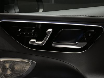 2025 MERCEDES-BENZ C-CLASS — миниатюра 28