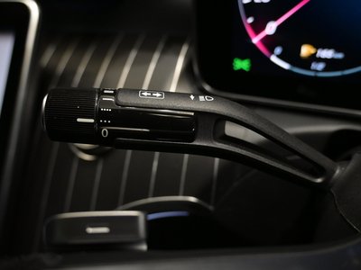 2025 MERCEDES-BENZ C-CLASS — миниатюра 61