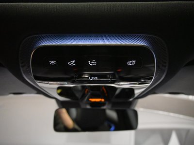 2025 MERCEDES-BENZ C-CLASS — миниатюра 53