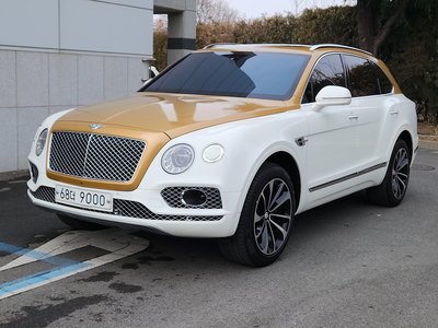 BENTLEY BENTAYGA - 1