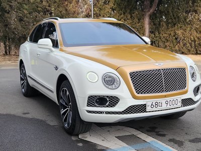 BENTLEY BENTAYGA - 2
