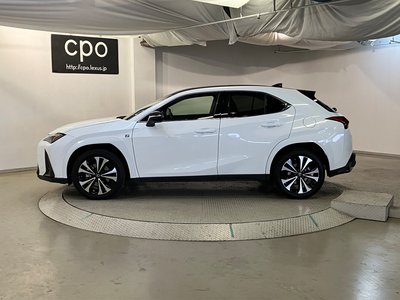 LEXUS UX - 10