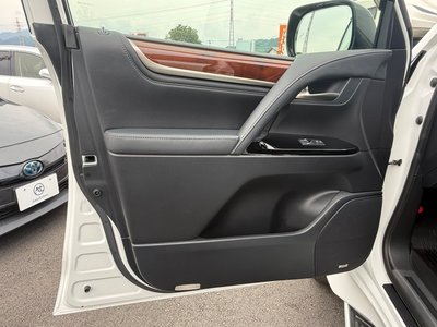 صورة مصغرة 41 لـ 2016 Lexus LX