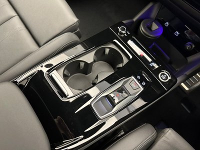 2025 AUDI Q6 E-TRON — миниатюра 22