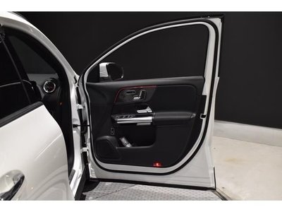 MERCEDES-BENZ GLA - 5