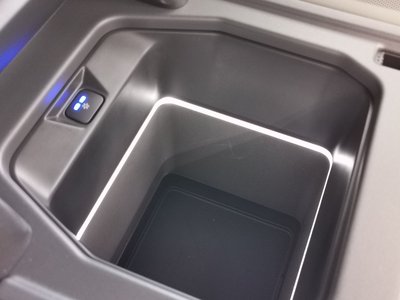 LAND ROVER DEFENDER - 10