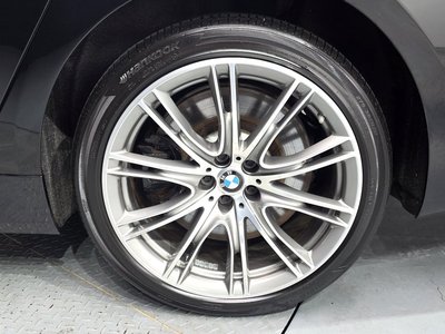 BMW 7 SERIES - 8