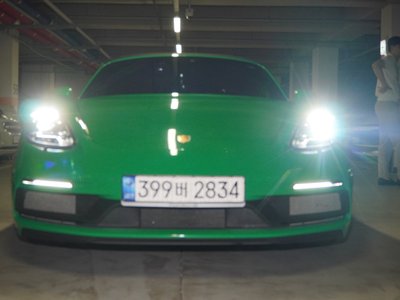 2021 Porsche 718 照片 2