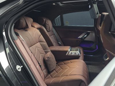 صورة مصغرة 11 لـ 2025 BMW 7 SERIES