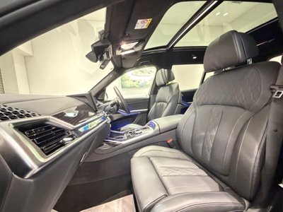 2025 BMW X7 — миниатюра 33