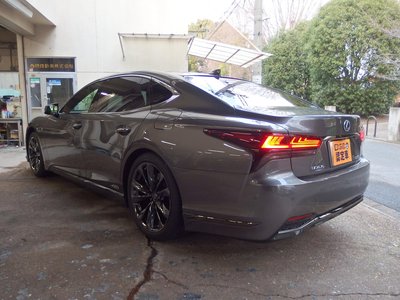 LEXUS LS - 6