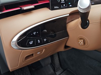 2025 Genesis GV70 缩略图 24