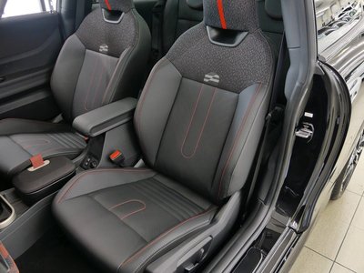 2025 MINI COOPER 缩略图 18