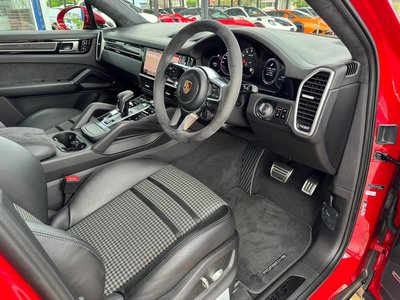 صورة مصغرة 17 لـ 2020 Porsche CAYENNE