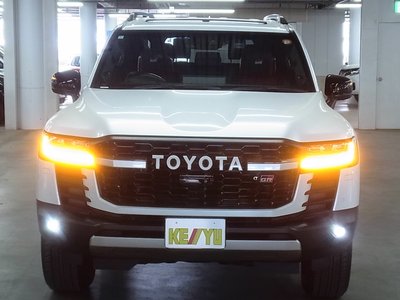 TOYOTA LAND CRUISER 300 - 9