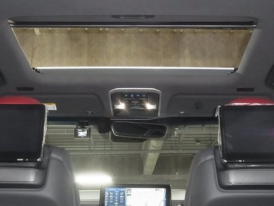 TOYOTA LAND CRUISER 300 - 2