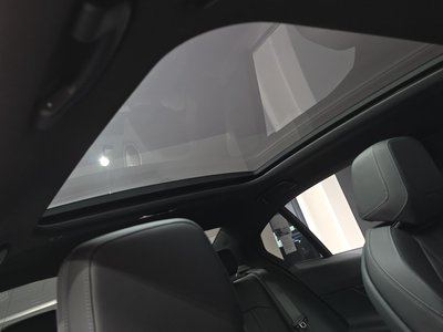 2025 BMW 5 SERIES 缩略图 18