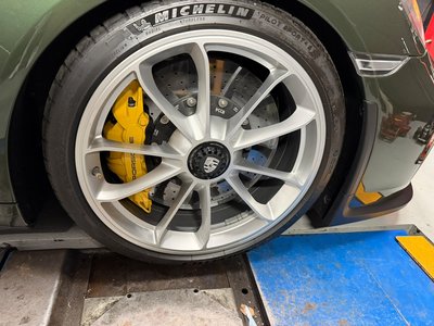 PORSCHE 911 - 6