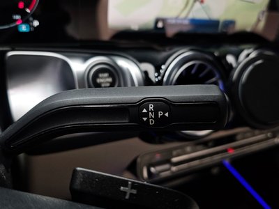 MERCEDES-BENZ GLB - 9